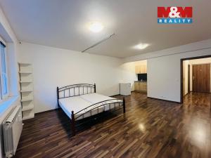 Pronájem bytu 1+kk, Zlín, Podlesí II, 39 m2