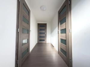 Pronájem bytu 2+kk, Praha - Újezd nad Lesy, Starokolínská, 70 m2