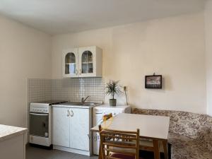 Pronájem bytu 1+kk, Olomouc, Šeříková, 12 m2