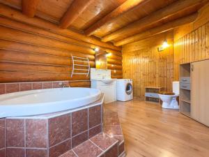 Prodej rodinného domu, Březno, Nádražní, 165 m2