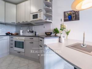 Prodej bytu 2+kk, Praha - Písnice, Na okruhu, 43 m2
