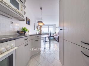 Prodej bytu 2+kk, Praha - Písnice, Na okruhu, 43 m2