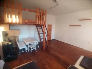 Prodej bytu 2+1, Veselí nad Lužnicí, Nádražní, 56 m2