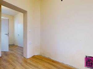 Prodej bytu 2+1, Břeclav, Jaselská, 87 m2