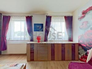 Prodej bytu 2+kk, Praha - Prosek, Vysočanská, 62 m2
