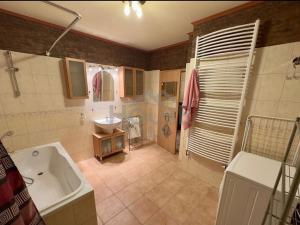 Prodej bytu 2+kk, Praha - Prosek, Vysočanská, 62 m2