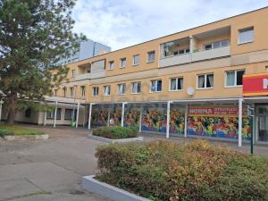 Prodej bytu 2+kk, Praha - Prosek, Vysočanská, 62 m2