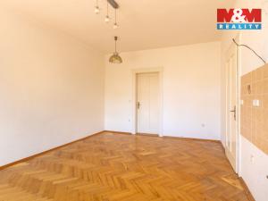 Prodej bytu 3+1, Poděbrady - Poděbrady II, Dr. Beneše, 85 m2