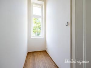 Pronájem bytu 2+kk, Praha - Holešovice, Milady Horákové, 44 m2