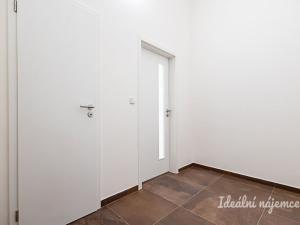 Pronájem bytu 2+kk, Praha - Holešovice, Milady Horákové, 44 m2