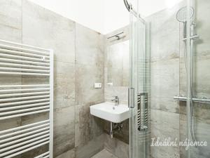 Pronájem bytu 2+kk, Praha - Holešovice, Milady Horákové, 44 m2