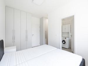 Pronájem bytu 2+kk, Praha - Zličín, Křivatcová, 46 m2