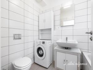 Pronájem bytu 2+kk, Praha - Zličín, Křivatcová, 46 m2