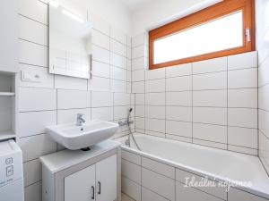 Pronájem bytu 2+kk, Praha - Zličín, Křivatcová, 46 m2