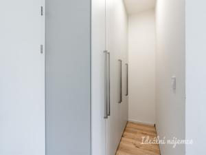 Pronájem bytu 2+kk, Praha - Zličín, Křivatcová, 46 m2