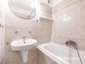 Pronájem bytu 3+1, Praha - Chodov, Brandlova, 83 m2