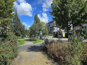 Pronájem bytu 2+kk, Praha - Vysočany, Podkovářská, 53 m2