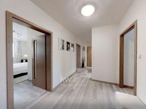 Pronájem bytu 2+1, Praha - Žižkov, Jeseniova, 60 m2
