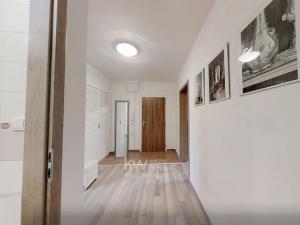Pronájem bytu 2+1, Praha - Žižkov, Jeseniova, 60 m2