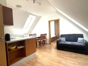 Pronájem bytu 2+kk, Jesenice, Do Polí, 55 m2