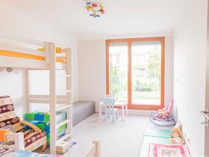 Pronájem bytu 3+kk, Praha - Stodůlky, Nad Dalejským údolím, 101 m2