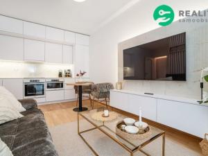 Pronájem bytu 1+kk, Praha - Hodkovičky, Šenácká, 37 m2