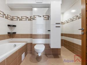 Prodej bytu 4+kk, Karlovy Vary, Dubová, 99 m2