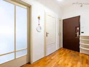 Prodej bytu 4+1, Praha - Smíchov, Stroupežnického, 105 m2