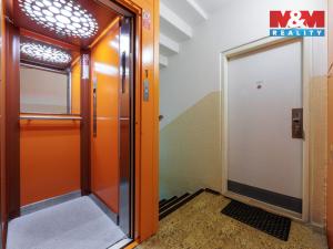 Prodej bytu 3+1, Karlovy Vary, Brigádníků, 68 m2