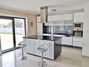 Prodej rodinného domu, Zálezlice, 167 m2