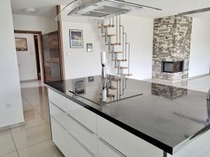 Prodej rodinného domu, Zálezlice, 167 m2