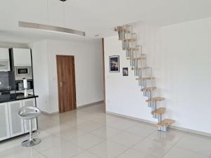 Prodej rodinného domu, Zálezlice, 167 m2
