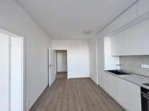 Pronájem bytu 3+kk, Praha - Malešice, Počernická, 73 m2