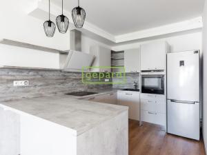 Prodej bytu 3+kk, Praha, Na Komořsku, 83 m2