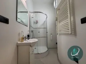 Pronájem obchodního prostoru, Praha - Libeň, Na žertvách, 55 m2