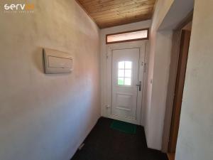 Pronájem rodinného domu, Hrušky, 100 m2