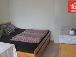 Pronájem bytu 1+1, Karlovy Vary, K. Kučery, 39 m2