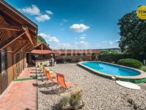 Prodej rodinného domu, Hroubovice, 500 m2