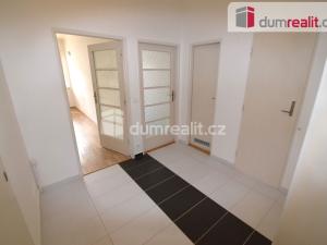 Pronájem bytu 2+kk, Praha - Bubeneč, Podbabská, 52 m2