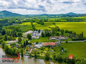 Prodej komerčního pozemku, Jablonné v Podještědí - Zámecká, 1942 m2