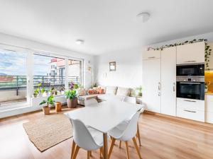 Pronájem bytu 2+kk, Praha - Modřany, Zlochova, 70 m2