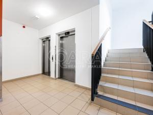 Pronájem bytu 2+kk, Praha - Modřany, Zlochova, 70 m2