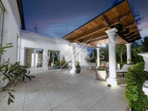 Prodej rodinného domu, Stěžery, Lipová, 200 m2