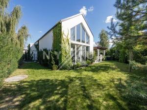 Prodej rodinného domu, Stěžery, Lipová, 200 m2