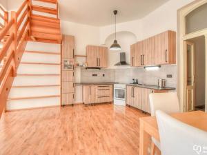 Prodej činžovního domu, Olomouc, Dolní náměstí, 1450 m2