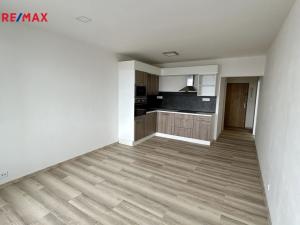 Pronájem bytu 2+kk, Hradec Králové, třída Edvarda Beneše, 48 m2