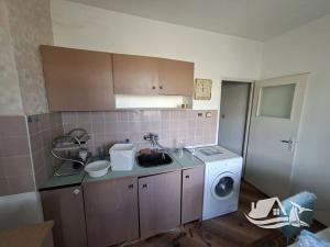 Prodej bytu 2+1, Burgas, Bulharsko, 66 m2