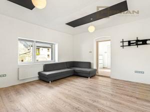 Prodej zemědělské usedlosti, Miskovice - Hořany, 120 m2