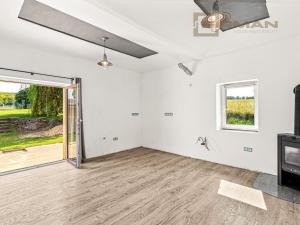 Prodej zemědělské usedlosti, Miskovice - Hořany, 120 m2