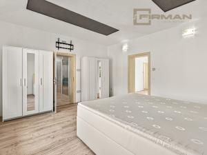 Prodej zemědělské usedlosti, Miskovice - Hořany, 120 m2